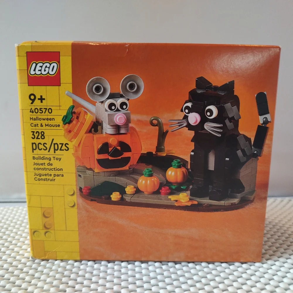 Lego Halloween Cat & Mouse 40570 NWT Building Toy Set
